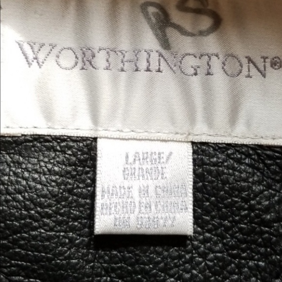 Worthington Black Leather Jacket w/Belt - Picture 6 of 6